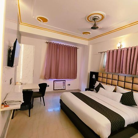 Hotel New Imperial Ghaziabad Εξωτερικό φωτογραφία